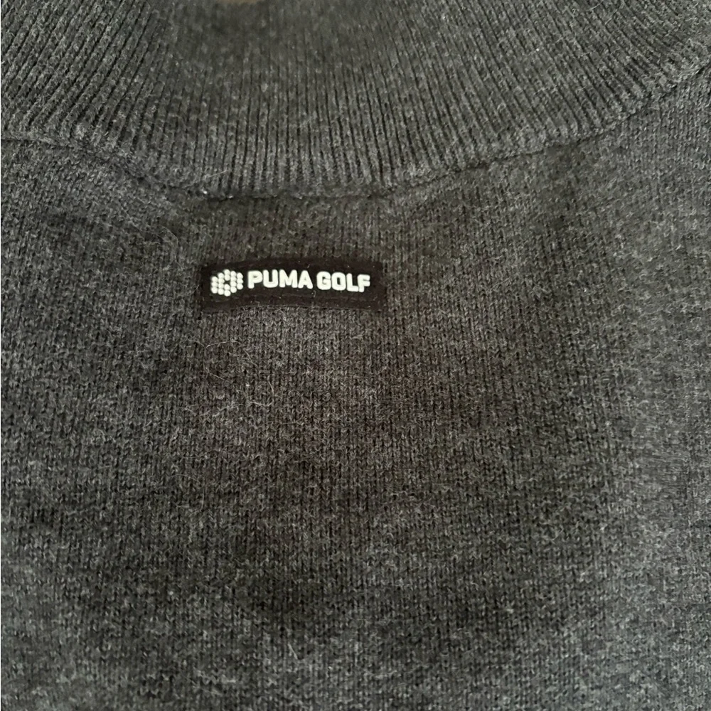 FITS LIKE L - Puma Men's Gray Striped Sweater - Picture 6 of 8